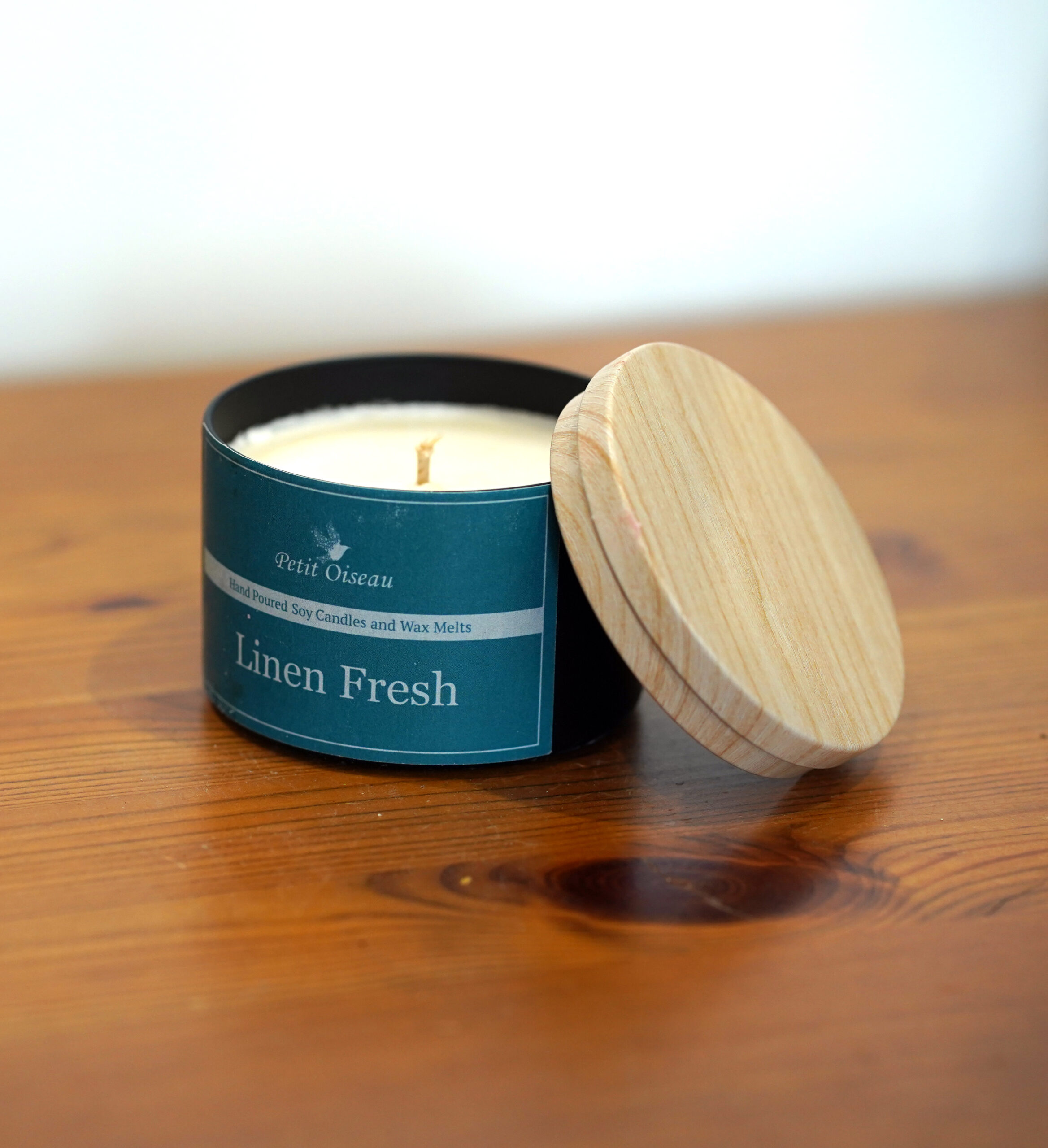 Linen 155g  Soy Wax Candle