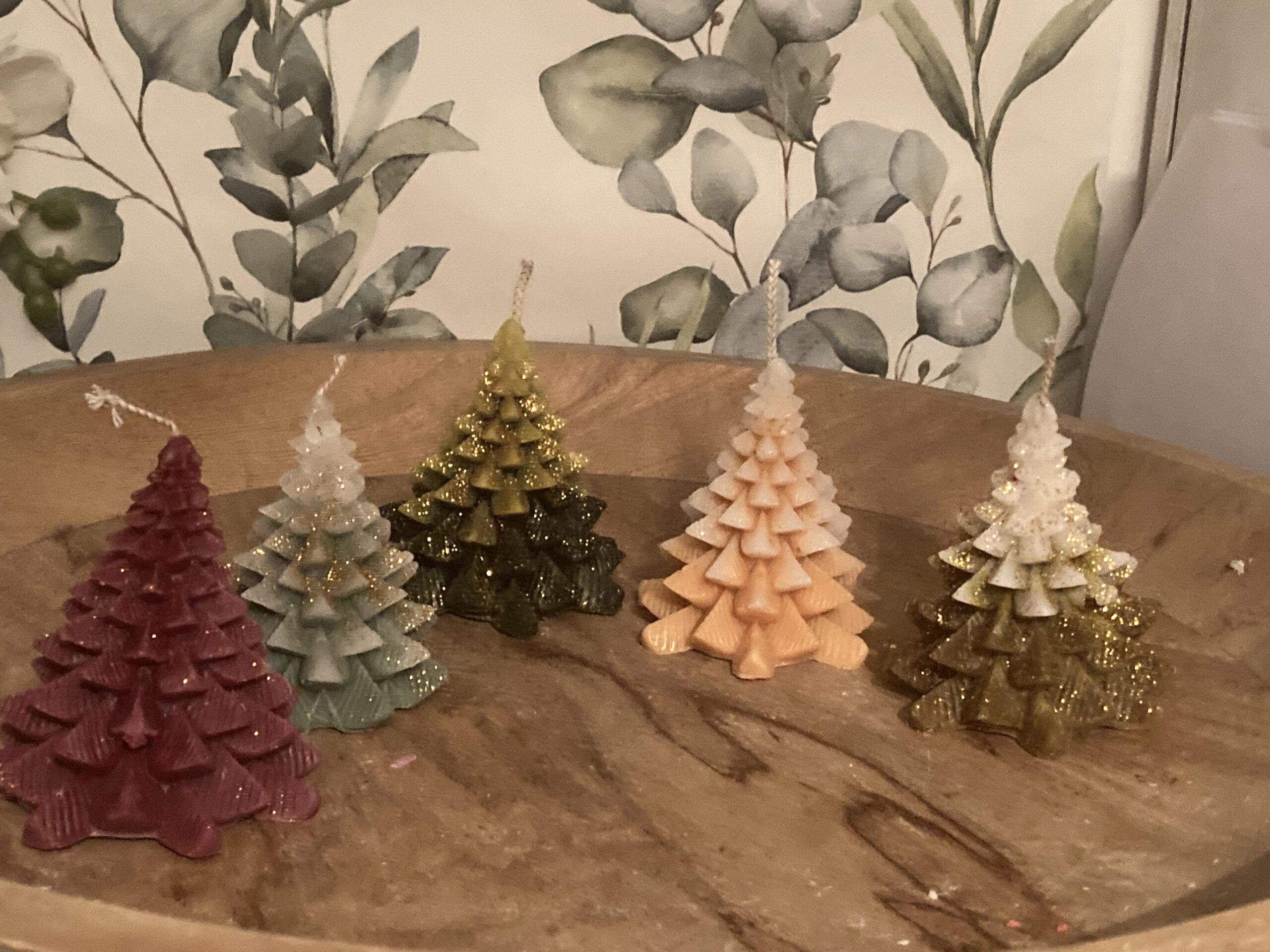 Christmas Tree Candle 102g - Image 3