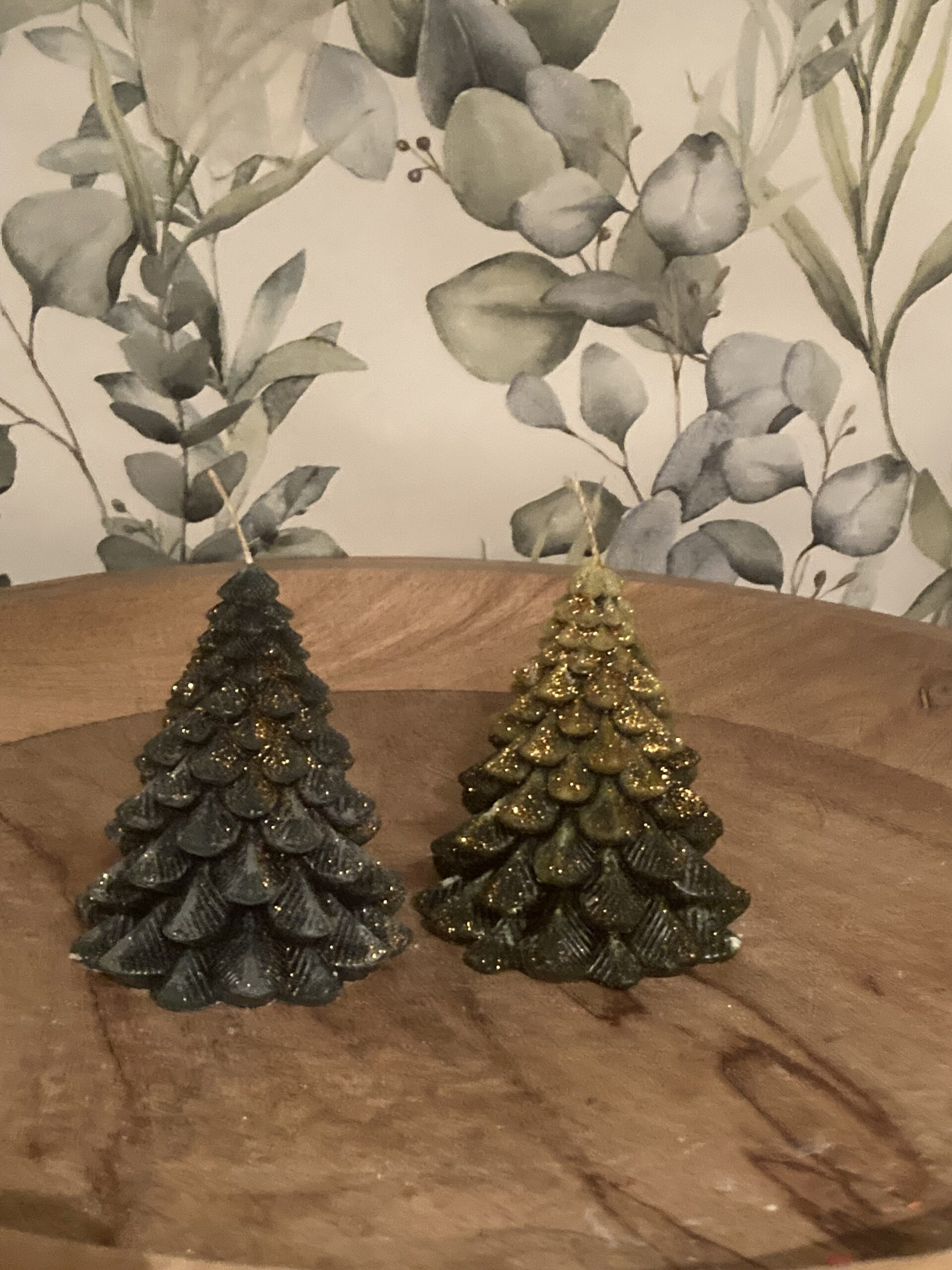 Christmas Tree Candle 102g - Image 2